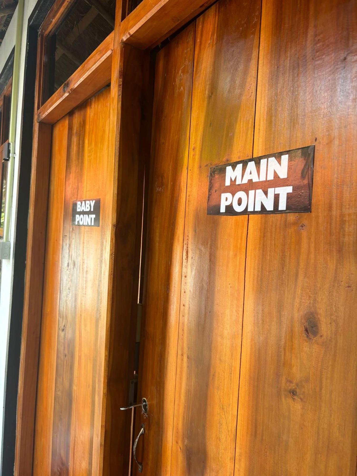Surfing Lion Hostel Arugam Bay Exterior photo